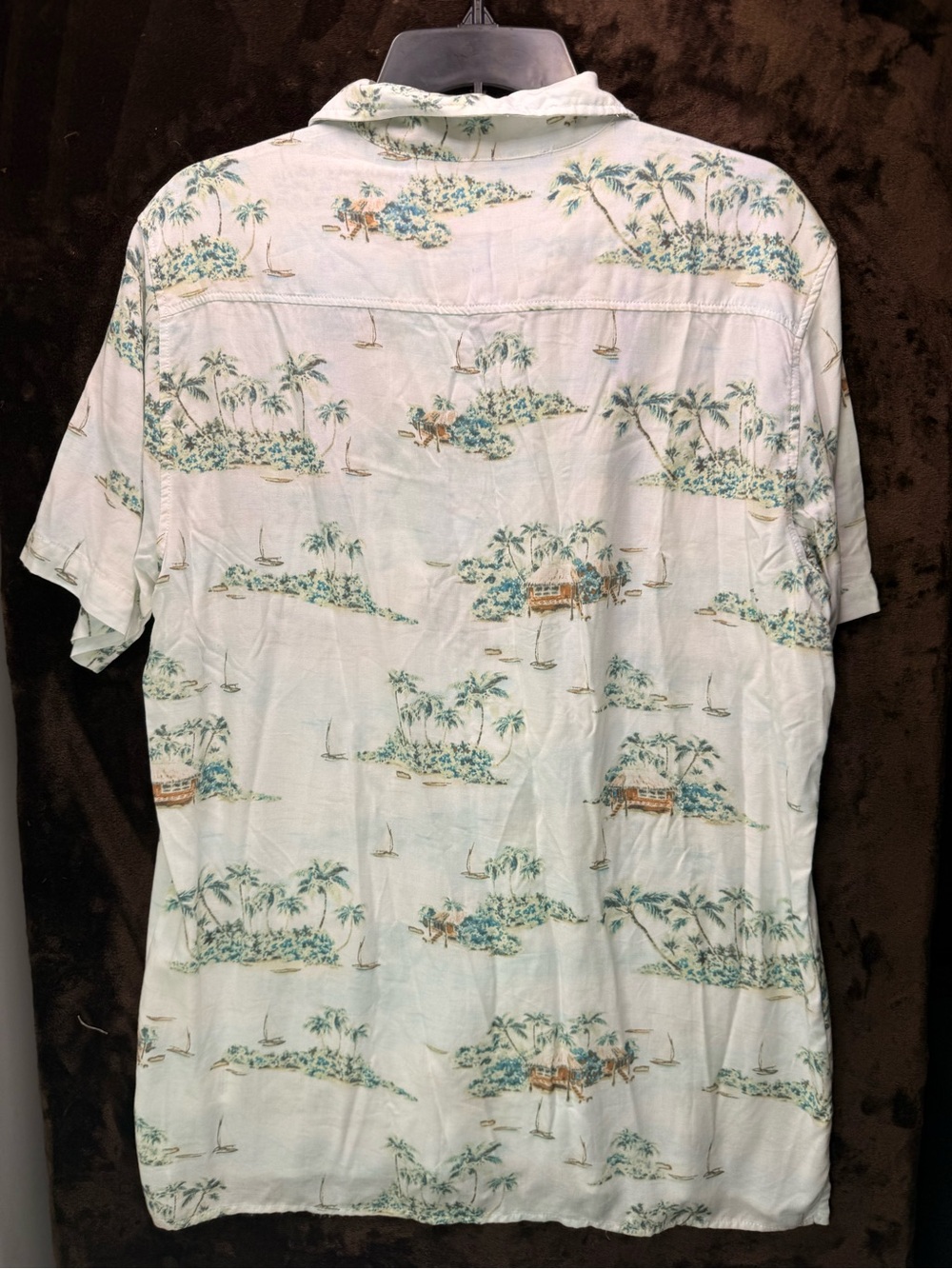 Chaps Men's Light Green Tropical Print Short-Sleeve Button-Up Shirt - Picture 4 of 4